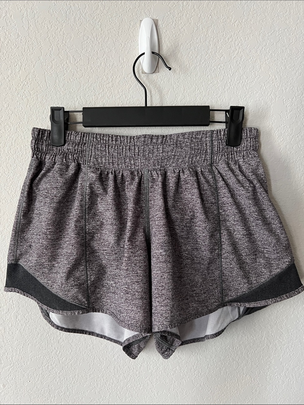 Lululemon Hotty Hot Short II *Long 4" Heather Lux Multi Black Size 8